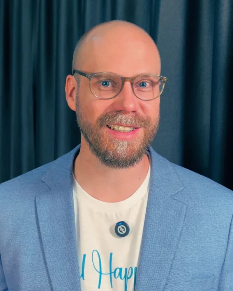 Christian Völl, Gründer von Viral Happiness